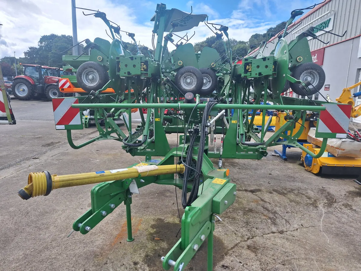 New McHale T10-1260 Tedder - Image 2