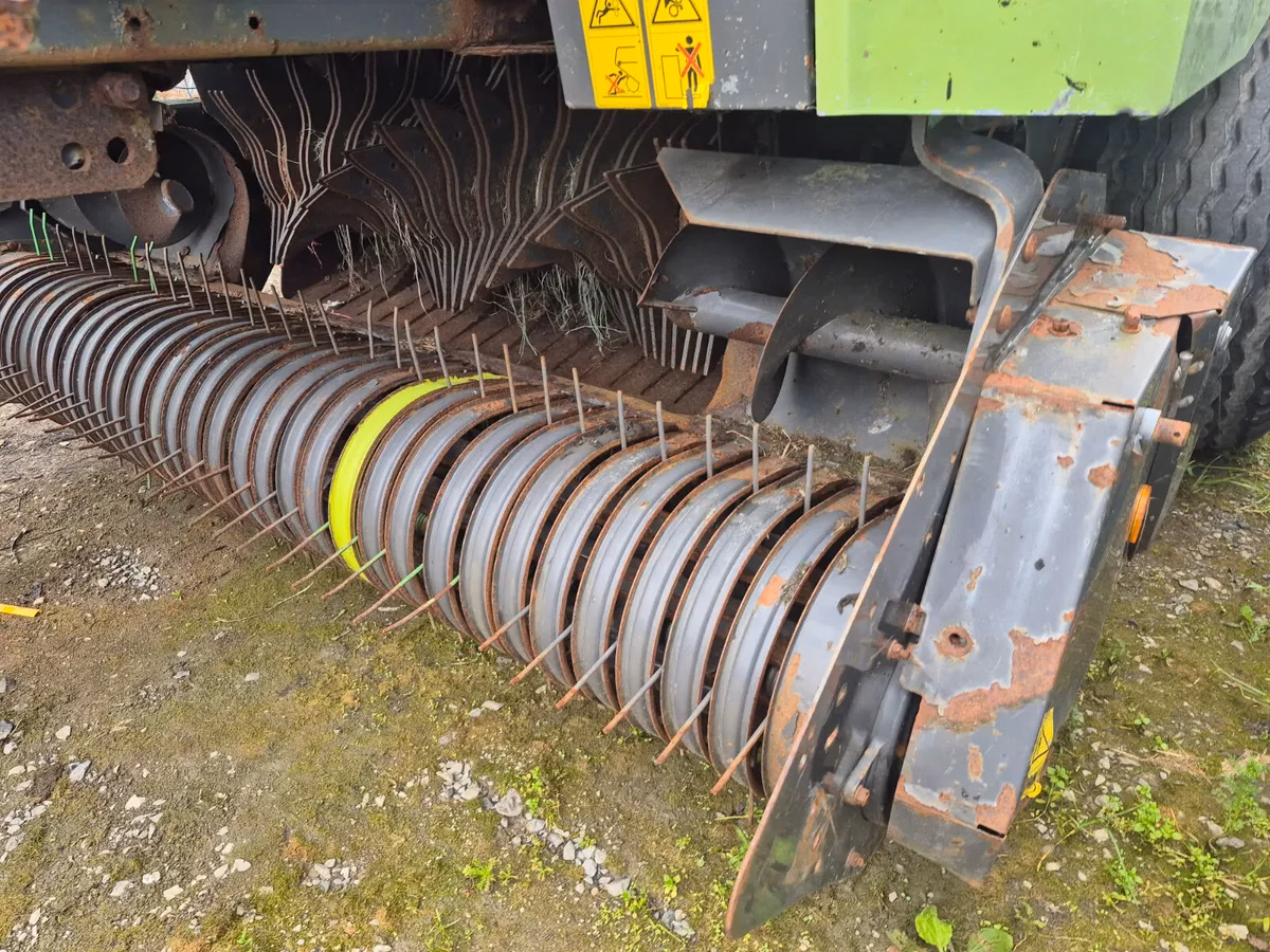 Used 2007 Claas Rollant 354 Round Baler - Image 3