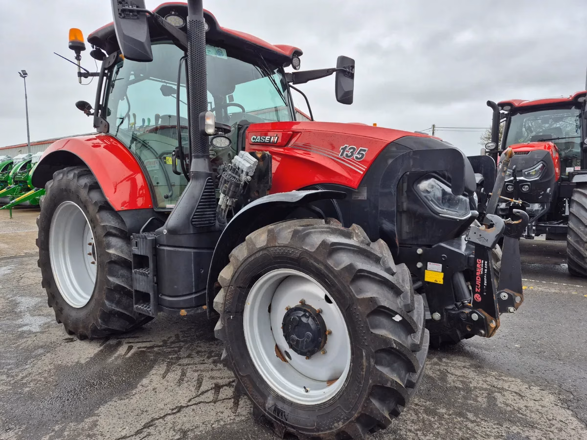 Used 2019 Case IH Maxxum 135 Tractor for Sale - Image 3