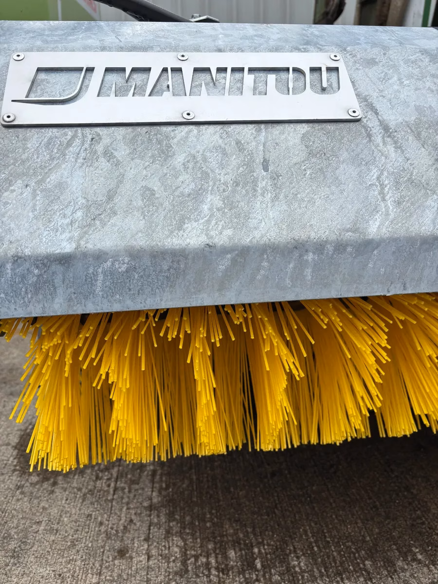 Manitou Bucket Sweeper with 2.2m Brush for Sale - Image 3