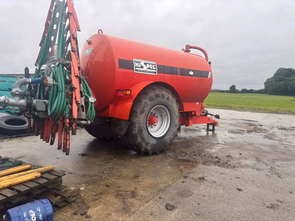 Used Hi-Spec 1800G Tank with 7.7m Dribble Bar